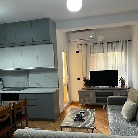 아파트 Albert Apartment *